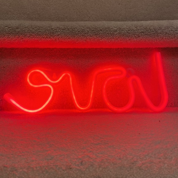 love neon led decorative wall lighting - Picture 3 of 4